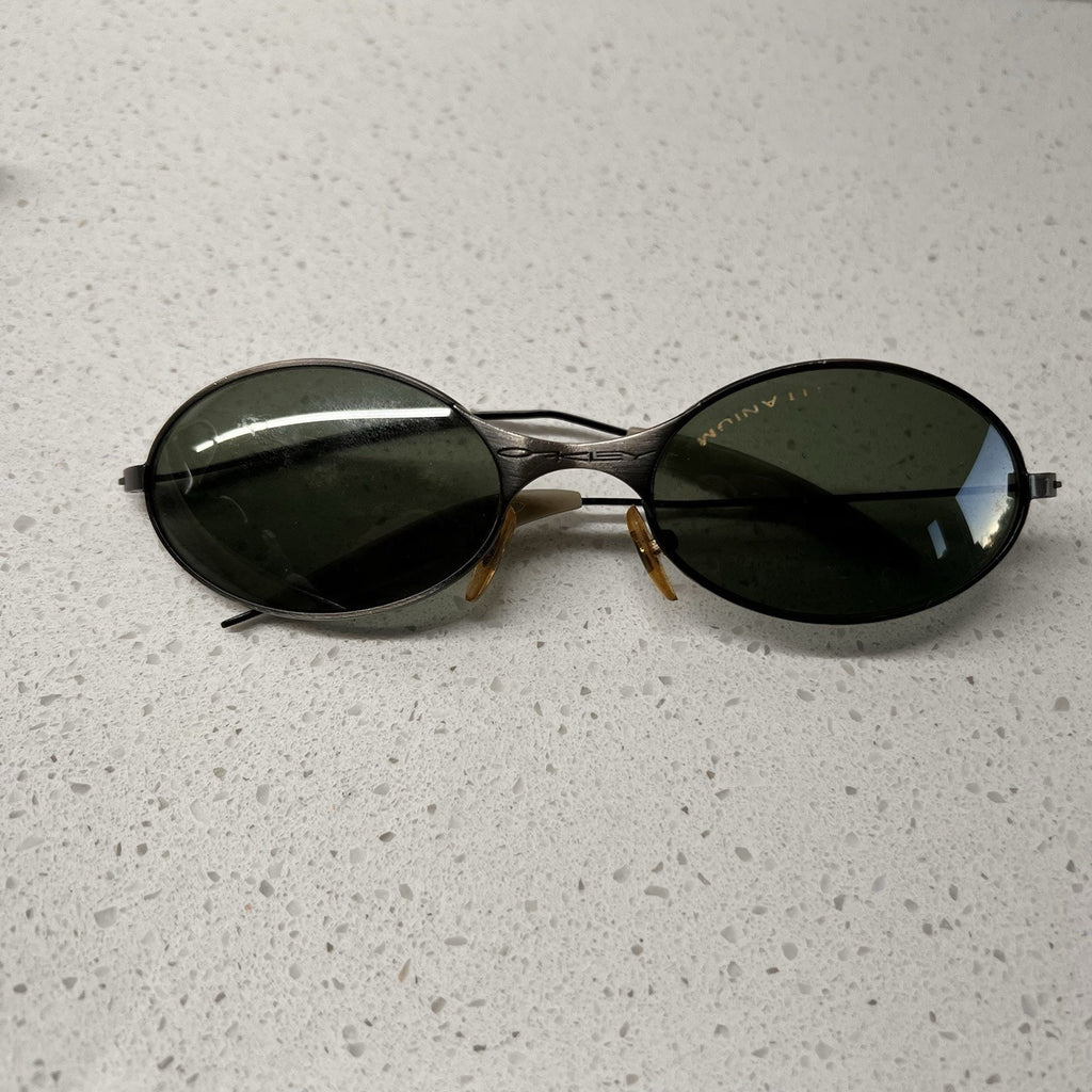 OAKLEY VINTAGE RARE E WIRE TITANIUM SUNGLASSES FRAMES 1990S